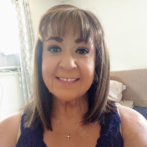 Meet your Posher, Connie